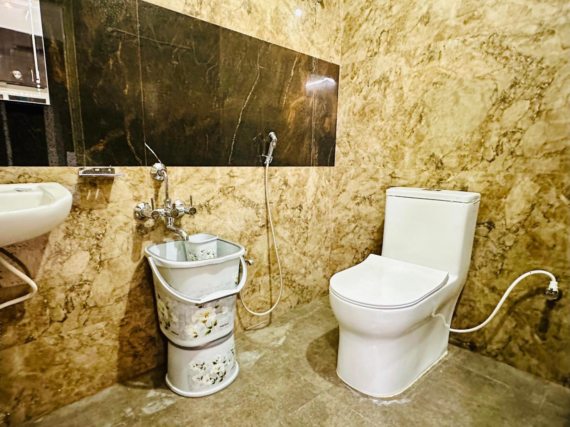 Truelife - 3Bhk Ac Apartments For Large Family - Best Location - Direct Flyover To Alipiri Gate - Walk To Ps4 Veg Restaurant - Modular Kitchen - Super Fast Wifi - Android Tv - 250 Jio Channels - Easy Access To All Temples - Top Service With Lots Of L Tirupati Exterior photo