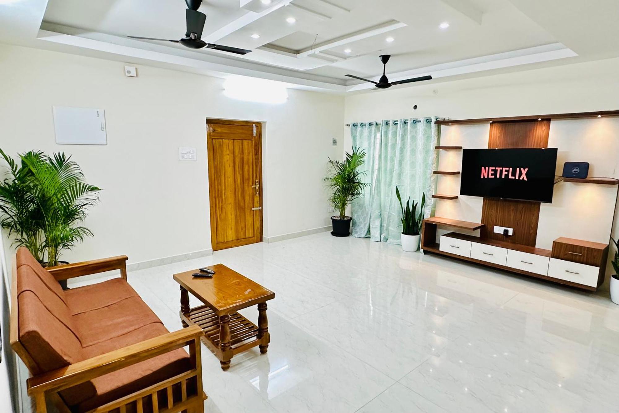 Truelife - 3Bhk Ac Apartments For Large Family - Best Location - Direct Flyover To Alipiri Gate - Walk To Ps4 Veg Restaurant - Modular Kitchen - Super Fast Wifi - Android Tv - 250 Jio Channels - Easy Access To All Temples - Top Service With Lots Of L Tirupati Exterior photo
