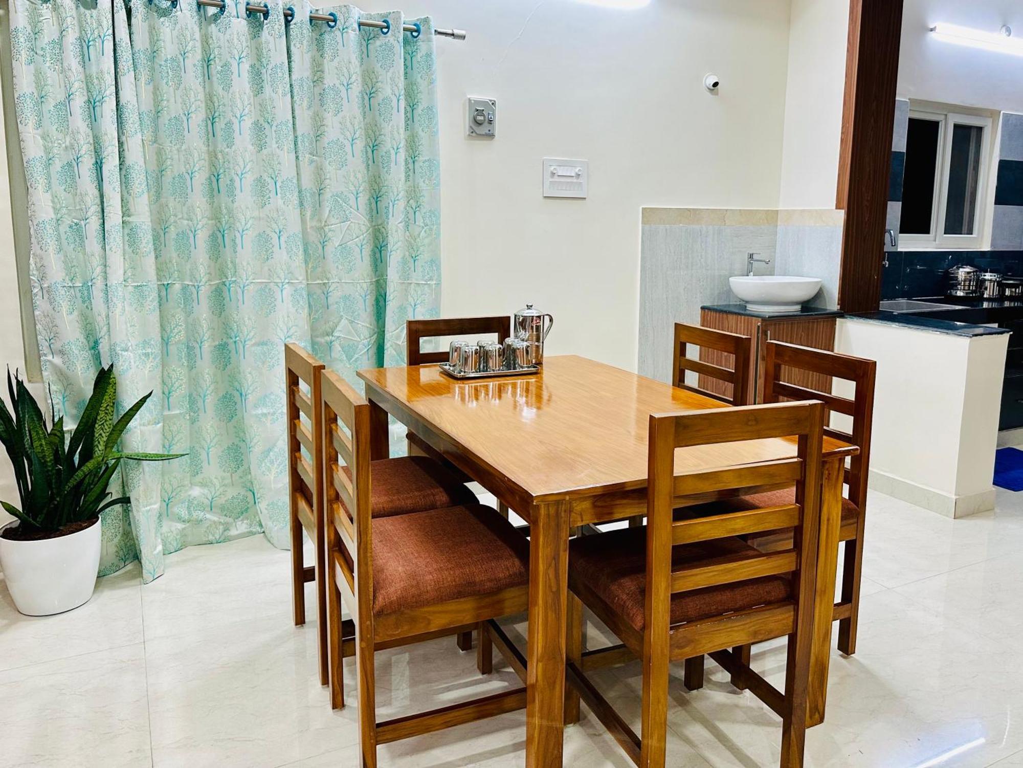 Truelife - 3Bhk Ac Apartments For Large Family - Best Location - Direct Flyover To Alipiri Gate - Walk To Ps4 Veg Restaurant - Modular Kitchen - Super Fast Wifi - Android Tv - 250 Jio Channels - Easy Access To All Temples - Top Service With Lots Of L Tirupati Exterior photo